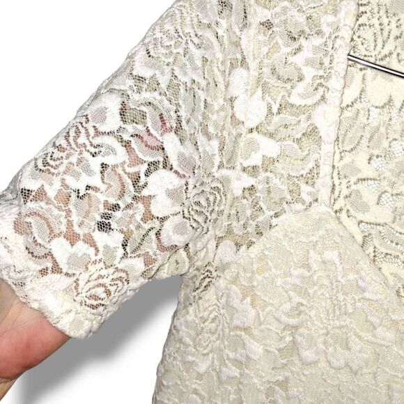 Pins & Needles Womens Dress Sz Medium Off White Stretchy Lace VNeck Formal - Picture 8 of 15